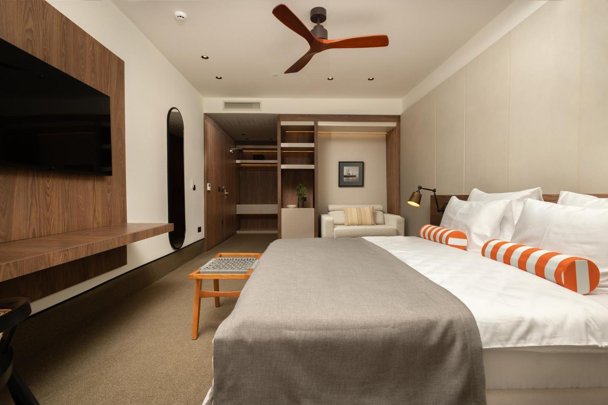 Infinity Hotel & More Budva Exterior photo